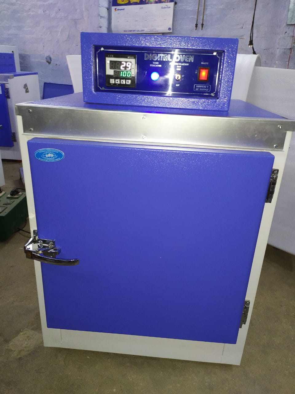 Laboratory oven and equipment